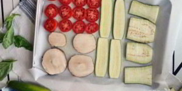 закуска из печеных овощей с сыром