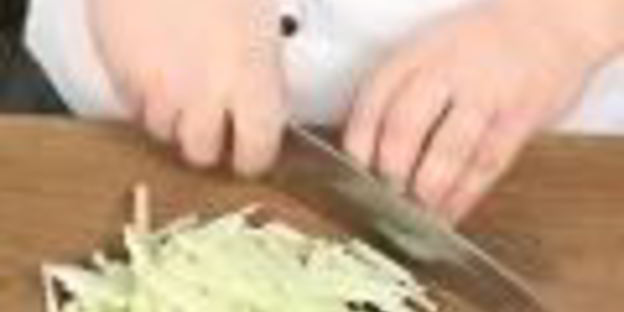 закуска из селедки с яблоками и сметаной