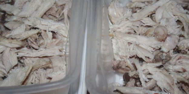 базовое заливное из курицы с сухой кавказской аджикой