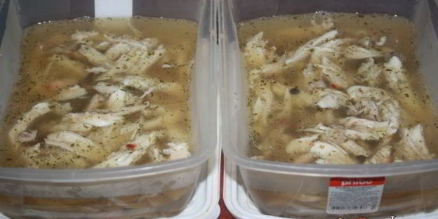 базовое заливное из курицы с сухой кавказской аджикой