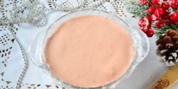 двухцветное заливное с ветчиной и маринованными огурцами