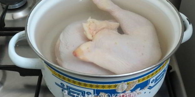 заливное из курицы с брокколи