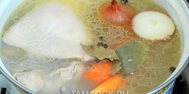 заливное из курицы с брокколи