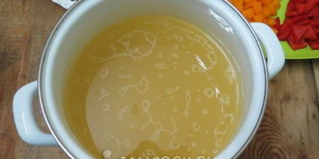 заливное из курицы с брокколи