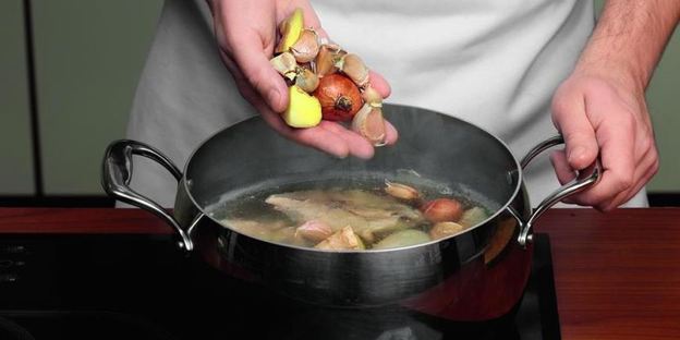 заливное из курицы с пореем