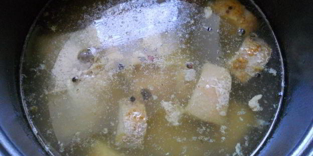 заливное из курицы со свининой в мультиварке