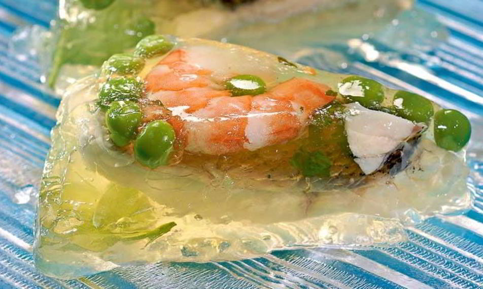 Рецепт заливного из судака с креветками