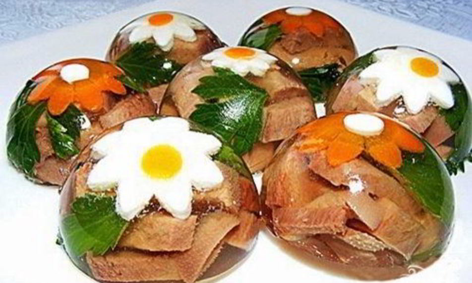 Рецепт заливного из свиного языка праздничное