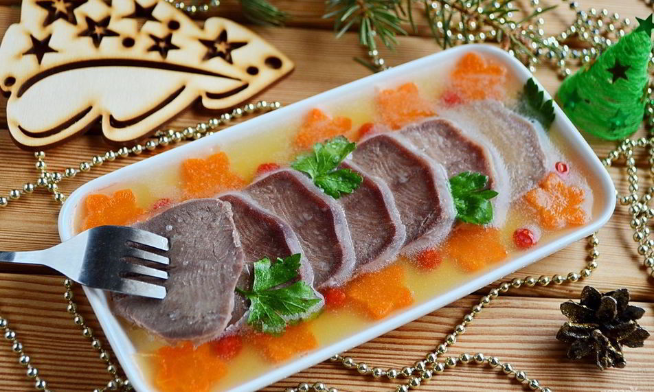 Рецепт заливного из языка на новый год