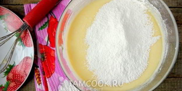 заливное тесто на кефире для пирога