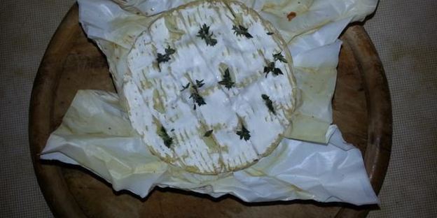 запеченый камамбер