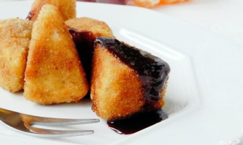 Рецепт жареного сулугуни с яйцом