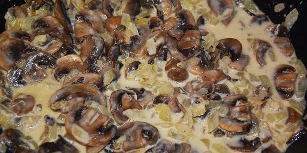 грибной жульен из шампиньонов