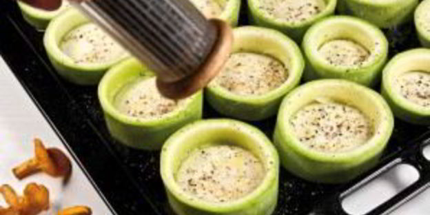 грибной жульен в кабачковых кокотницах