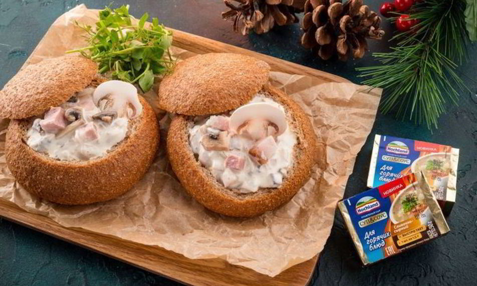 Рецепт сытного мясного жульена в булочке