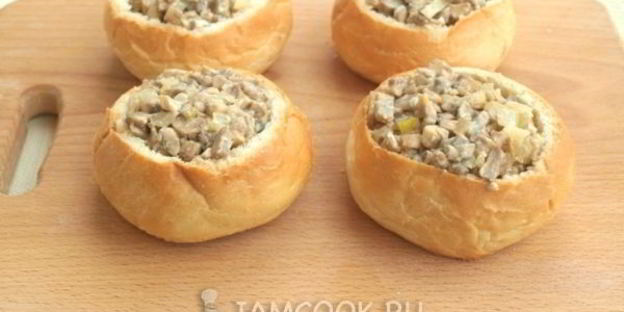 жульен из шампиньонов в булочке