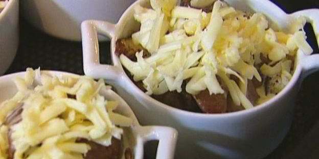 жульен с куриной печенью и грибами