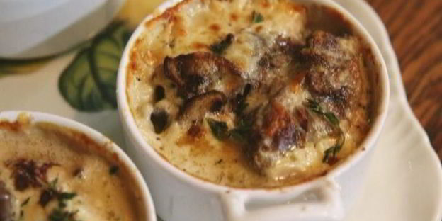 жульен с куриной печенью и грибами