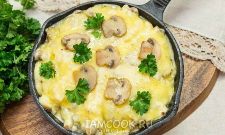 Рецепт жульена с курицей и грибами на сковороде