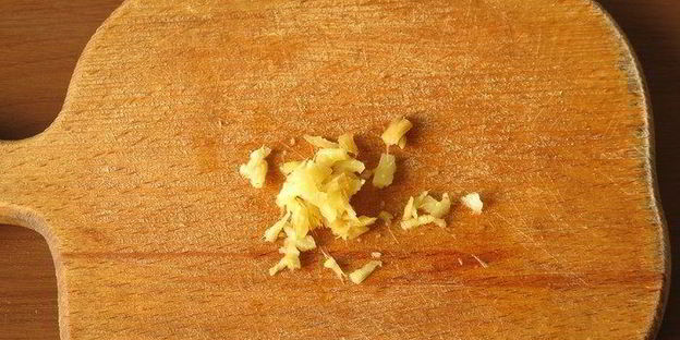 жульен том ям с крабовыми палочками