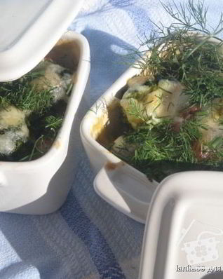 Жюльен из брокколи и грибов